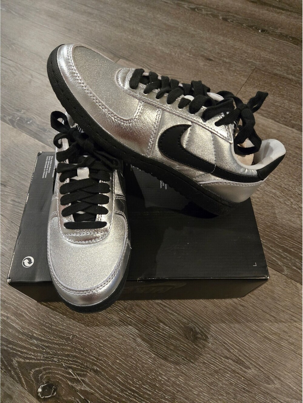 Nike Field General 82 Metallic Silver Black Women Shoes HQ7397-001 Size 6.5